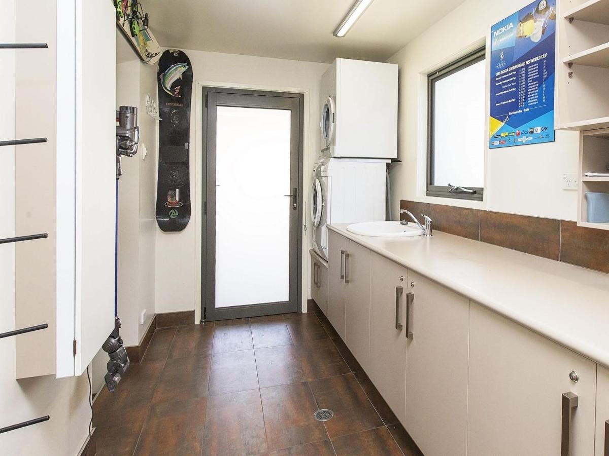 Ned Kelly'S Retreat - Stunning 3Br Townhouse L Lake Views L Wifi L Bbq Jindabyne Exterior photo
